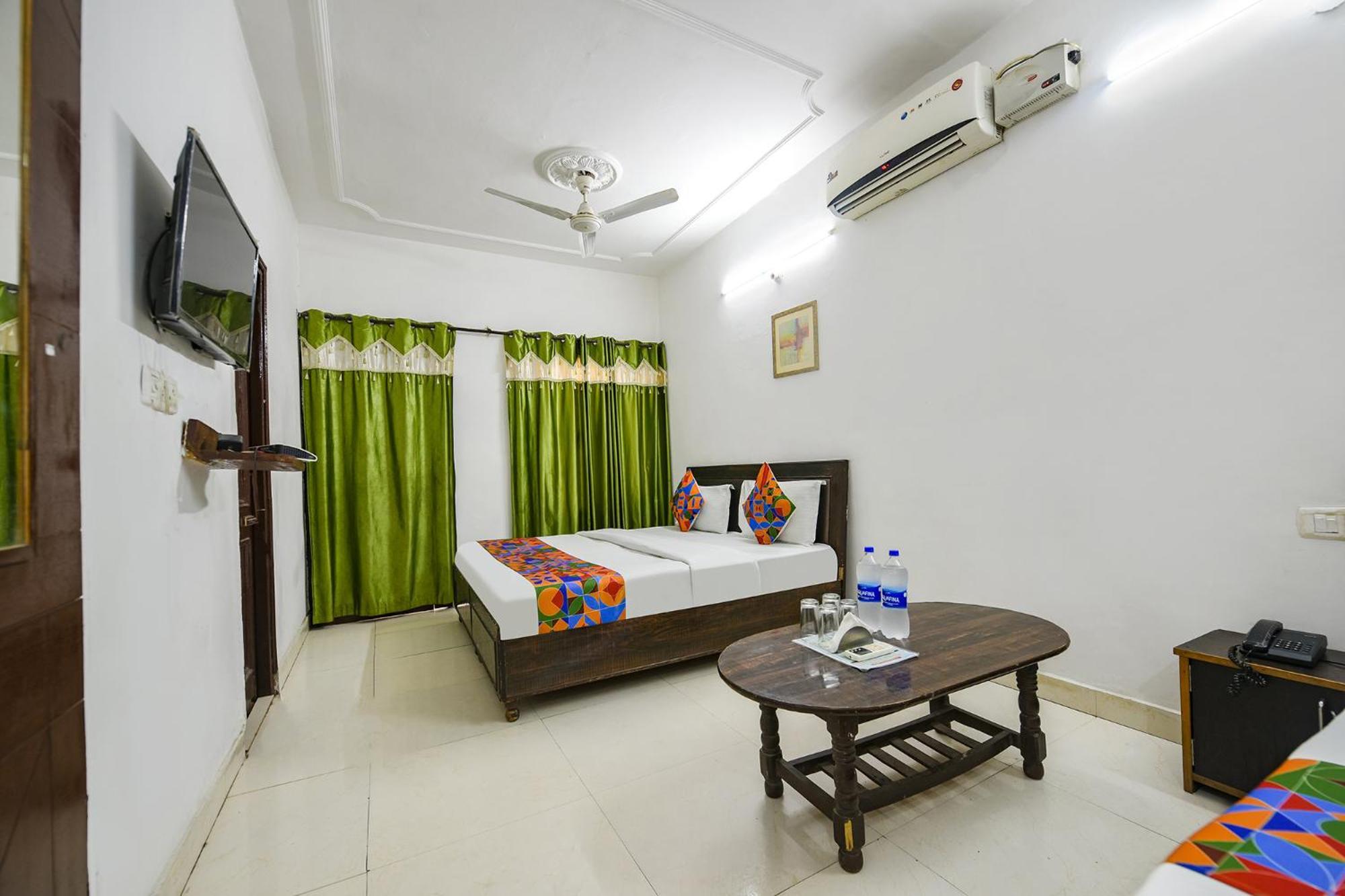 Fabexpress Diamond Sec 45 Hotel Chandigarh Exterior photo