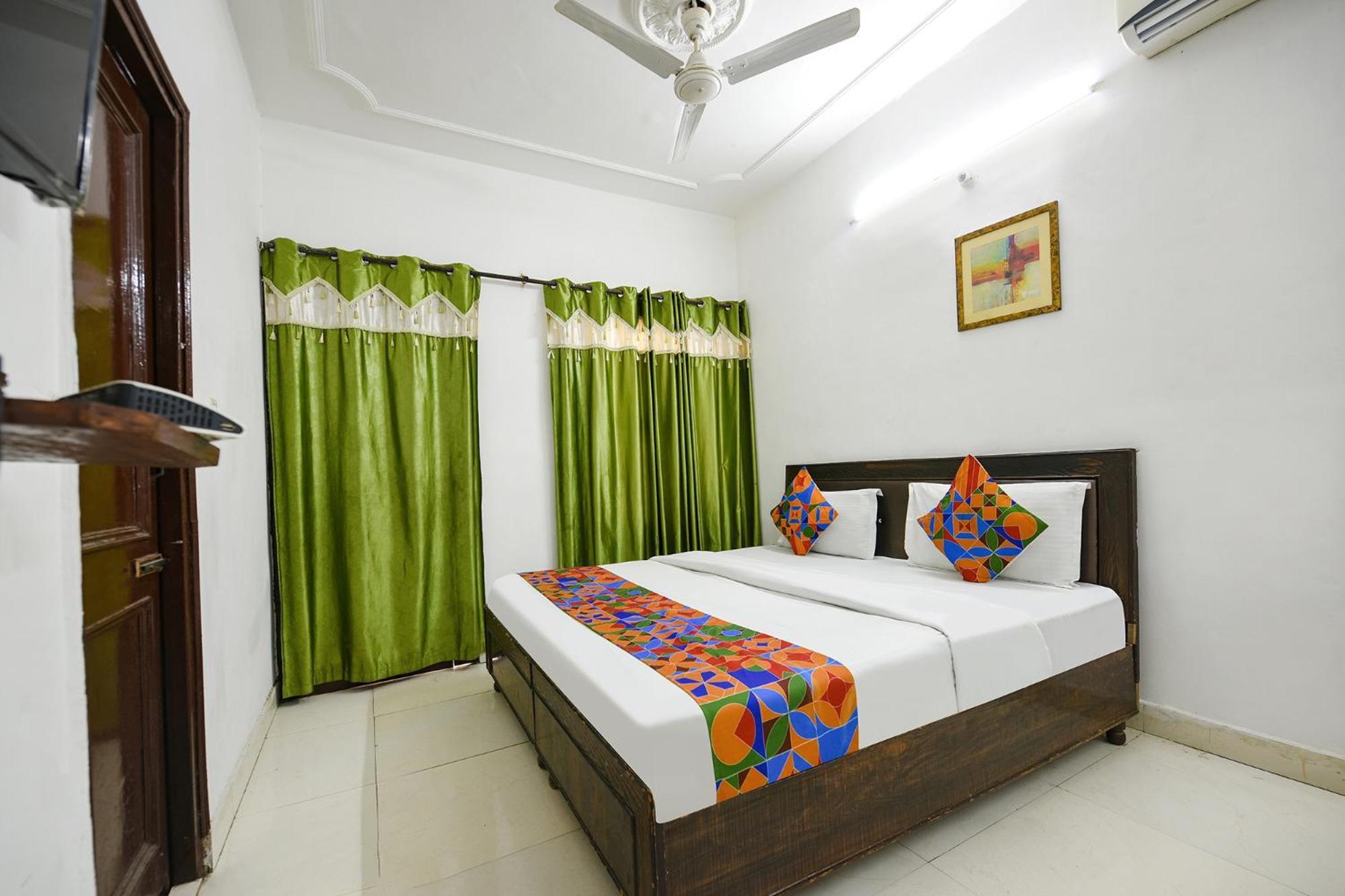 Fabexpress Diamond Sec 45 Hotel Chandigarh Exterior photo